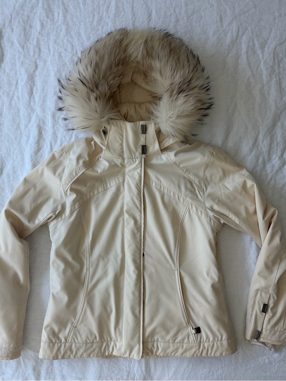 Vintage 90s NILS Cream Hooded Snowboard Jacket with Fox Fur Trim